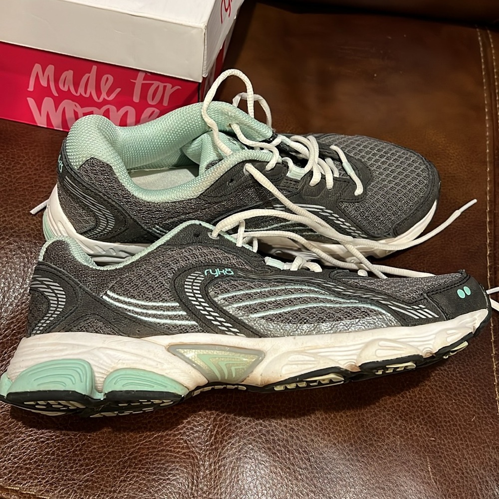 RYKA Ultimate Grey/Blk/Mint size 8.5 m, EUC - Picture 5 of 11